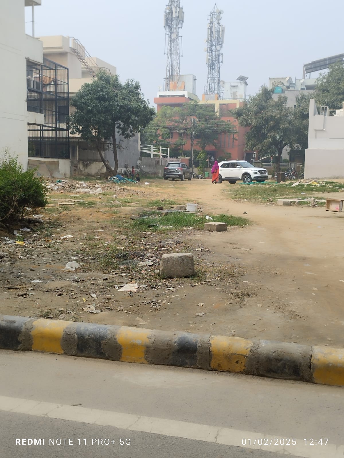 1000 Sq.Yards. Plot/Land In DLF Phase 1, Gurgaon.