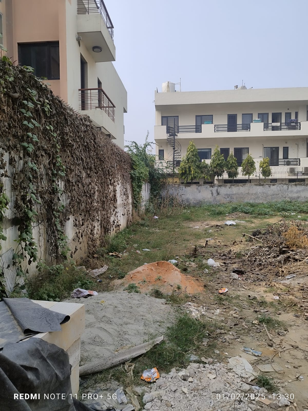 262 Sq.Yards. Plot/Land In Emerald Hills Sector 65, Gurgaon.